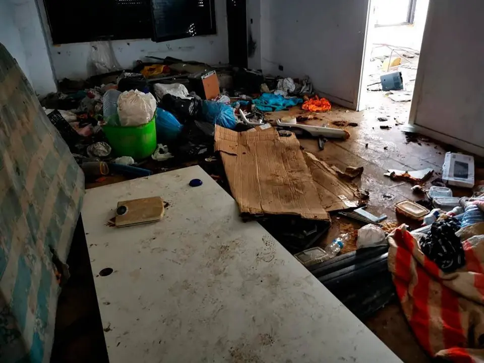 Interior del edificio okupado en Las Fuentes