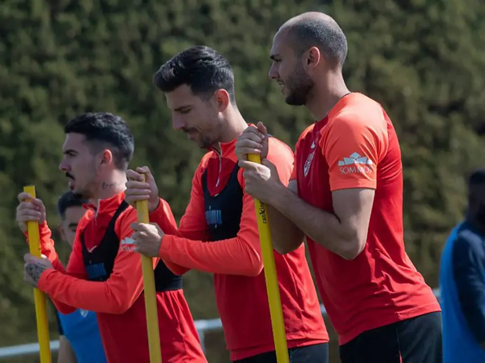 Jeremy Blasco en el entrenamiento del Huesca