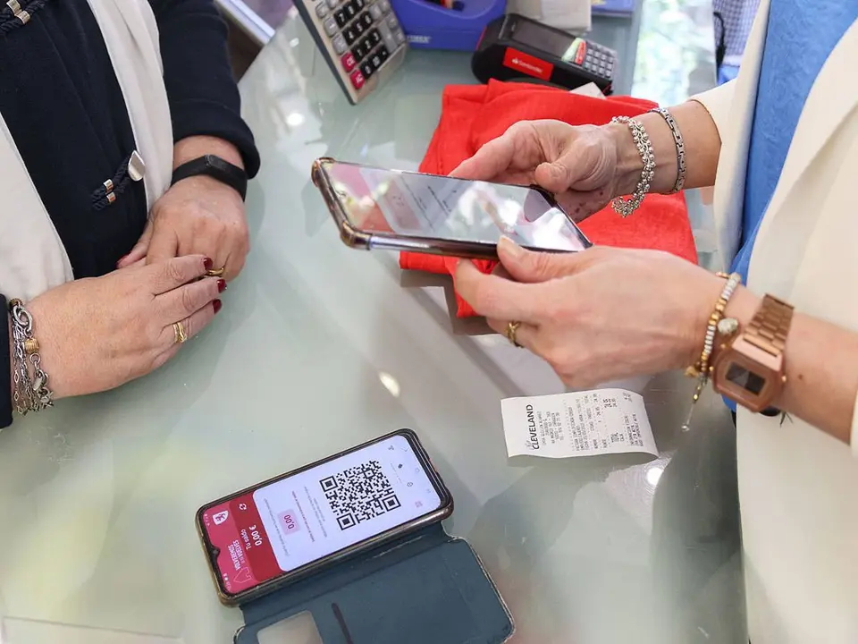 Desde que comenzase, en los m&aacute;s de 4.000 comercios adheridos, se ha generado un volumen de compras de 29.596.782 euros.