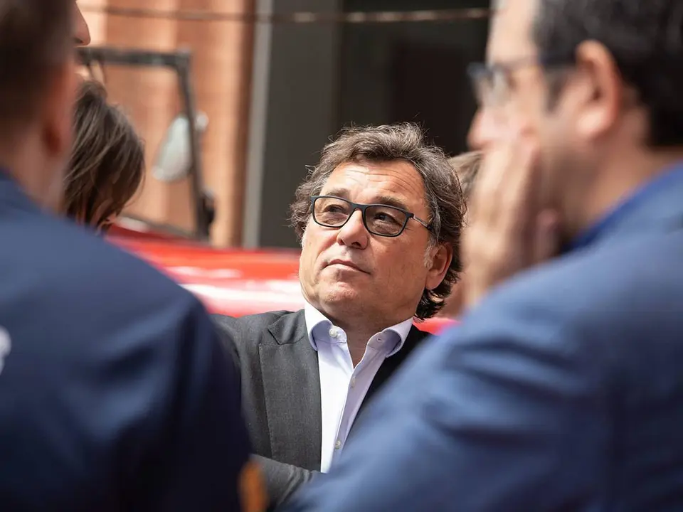 Ra&uacute;l Sanlleh&iacute; en la visita al Museo del Fuego