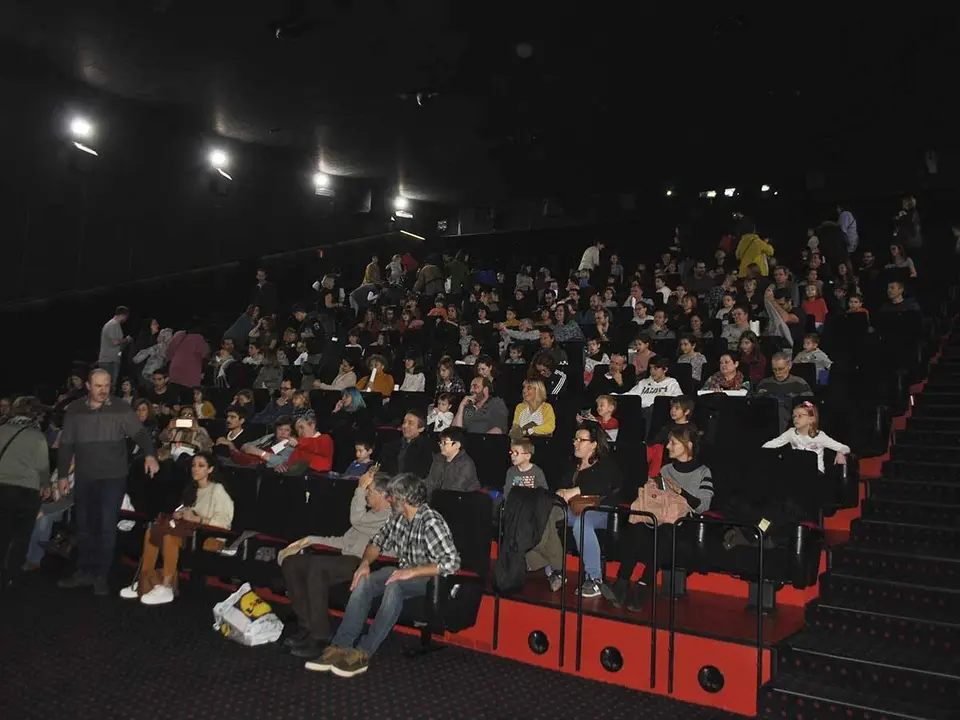 Cine