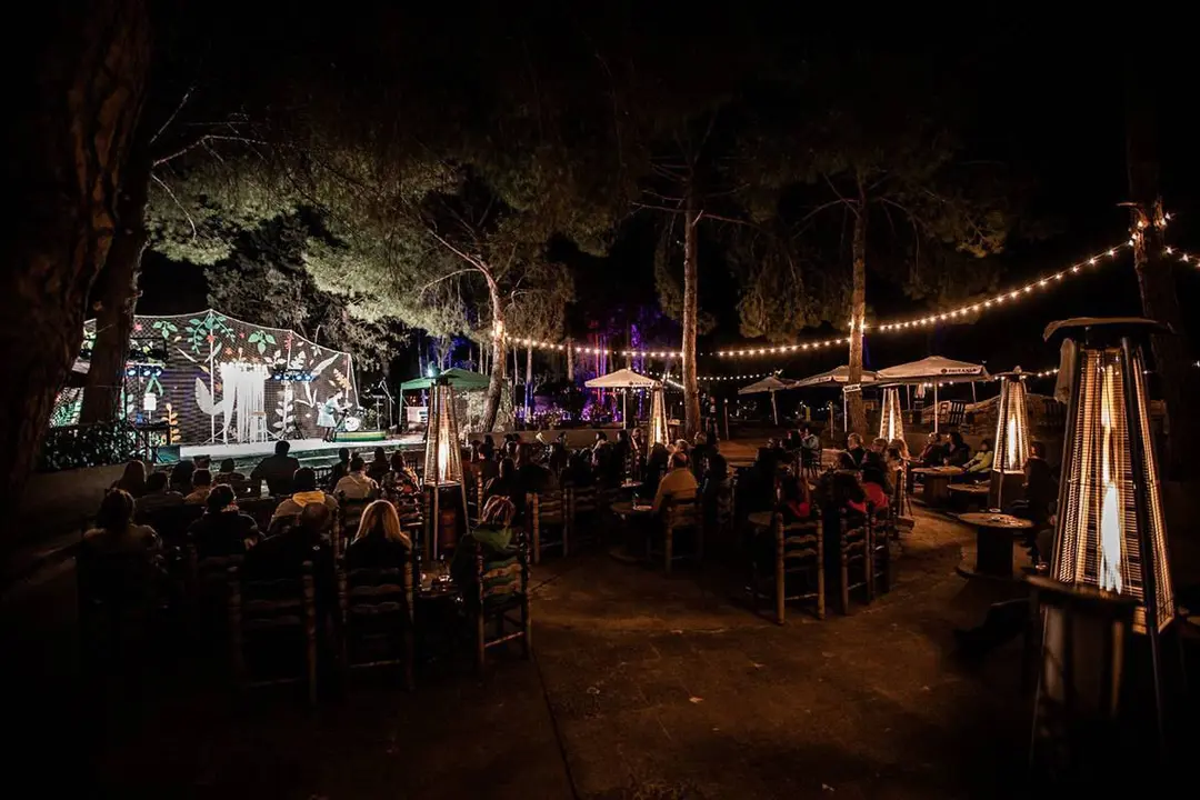 La premiada obra de t&iacute;teres para adultos "Vida", creada por el premiado artista Javier Aranda, llega a partir de las 21.30 horas al escenario de El Jard&iacute;n de las Artes 