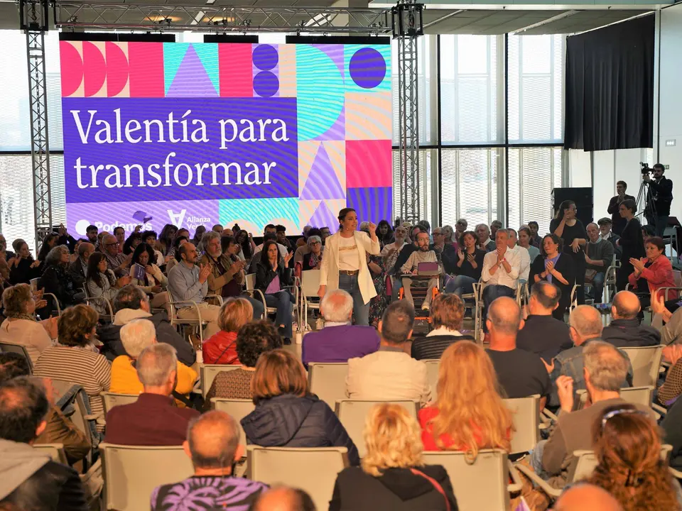 La candidata a la Presidencia de Arag&oacute;n, Maru D&iacute;az, ha estado acompa&ntilde;ada por la ministra de Derechos Sociales, Ione Belarra, y el diputado Pablo Echenique