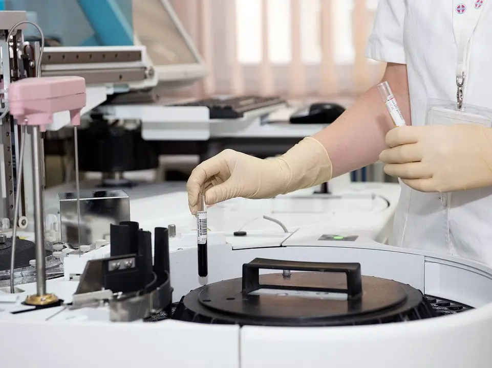 Este proyecto busca combatir la &ldquo;debilidad&rdquo; y la &ldquo;dependencia absoluta&rdquo; de Europa ante China e India respecto a la fabricaci&oacute;n de bases para la obtenci&oacute;n de medicamentos