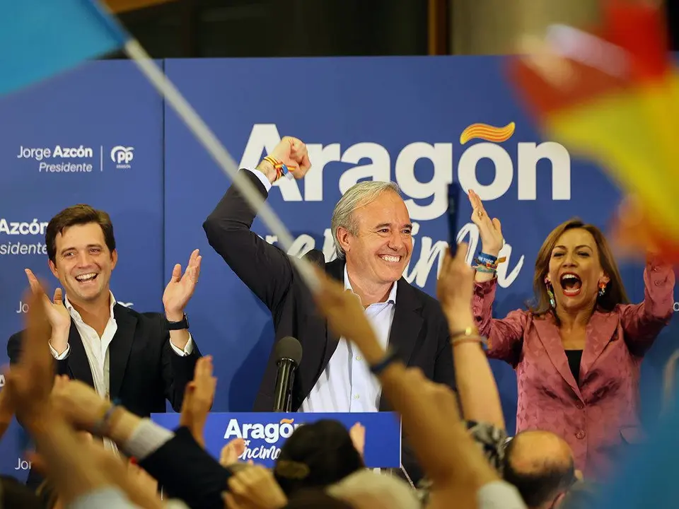Azc&oacute;n ha celebrado la victoria en el hotel Reina Petronila