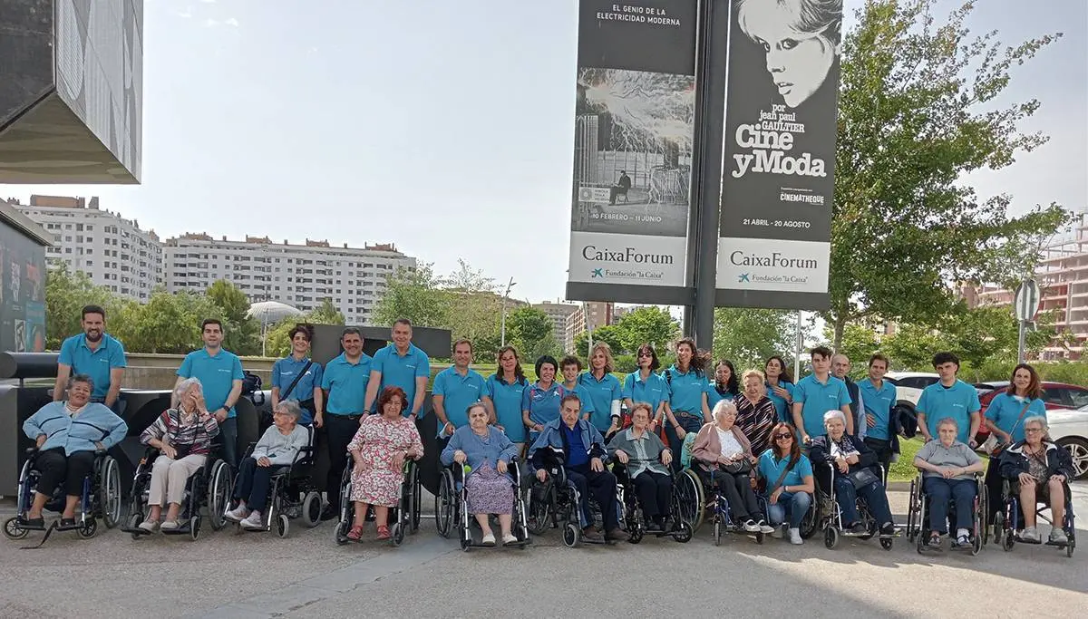 La iniciativa ha llegado tambi&eacute;n a los m&aacute;s mayores, en la Residencia Virgen del Pilar. Fotograf&iacute;a: CaixaBank.
