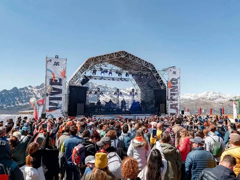 Vive Latino Snow Weekend
