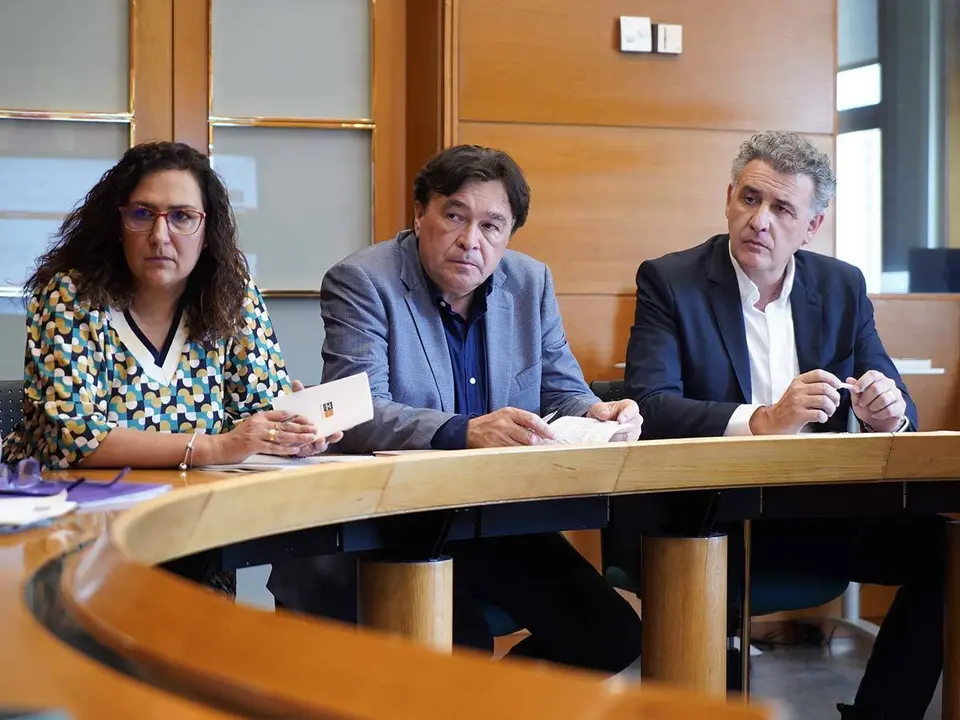 Tanto Guitarte como Izquierdo no est&aacute;n interesados en entrar en la Mesa | Foto: Cortes de Arag&oacute;n