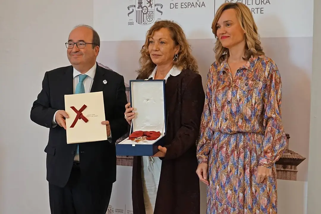 Carlos Saura recibe la Gran Cruz de la Orden de Alfonso X el Sabio a t&iacute;tulo p&oacute;stumo