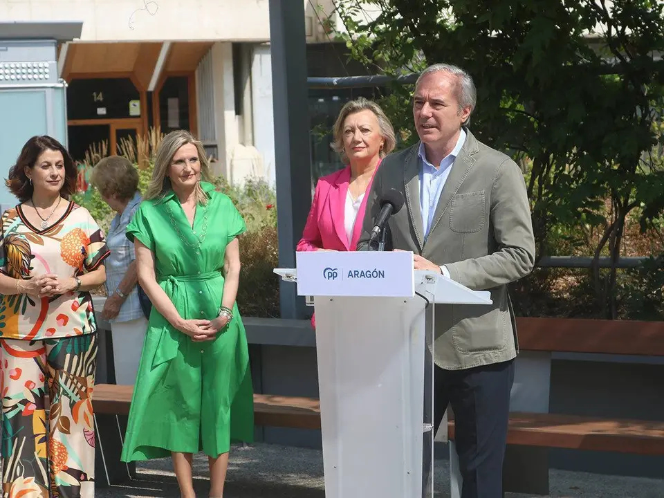 El l&iacute;der del PP aragon&eacute;s, Jorge Azc&oacute;n, ha liderado la presentaci&oacute;n de los candidatos