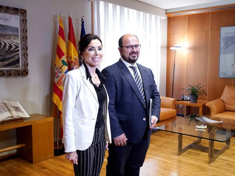 Sobre la reuni&oacute;n, de m&aacute;s de 40 minutos, Izquierdo ha destacado la "sinton&iacute;a" con Marta Fern&aacute;ndez | Foto: Cortes de Arag&oacute;n