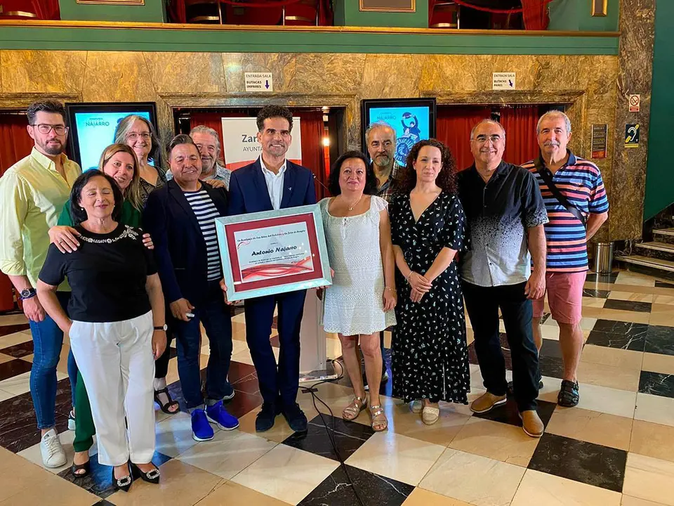 La Academia de las Artes del Folclore y la Jota de Arag&oacute;n ha nombrado a Antonio Najarro nuevo acad&eacute;mico de honor.
