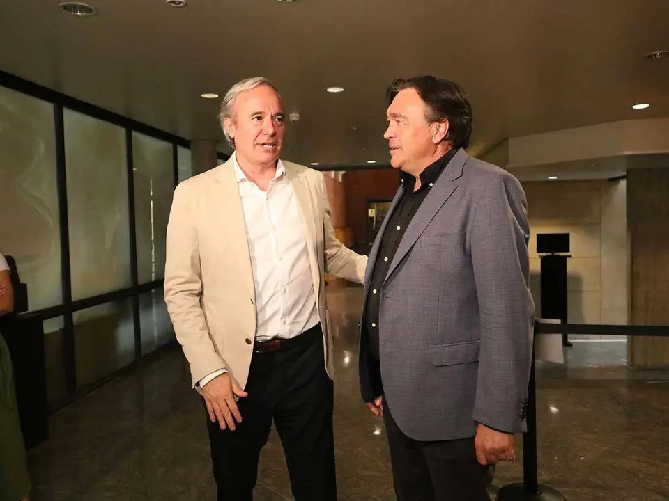 En declaraciones a ARAG&Oacute;N PRESS, Guitarte ha desligado el acuerdo de las negociaciones para la investidura de Azc&oacute;n