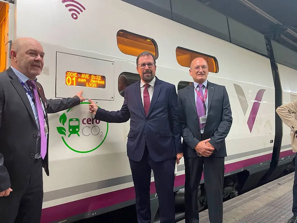 En tres semanas, Renfe ha vendido ya 43.000 billetes para estos trenes AVE