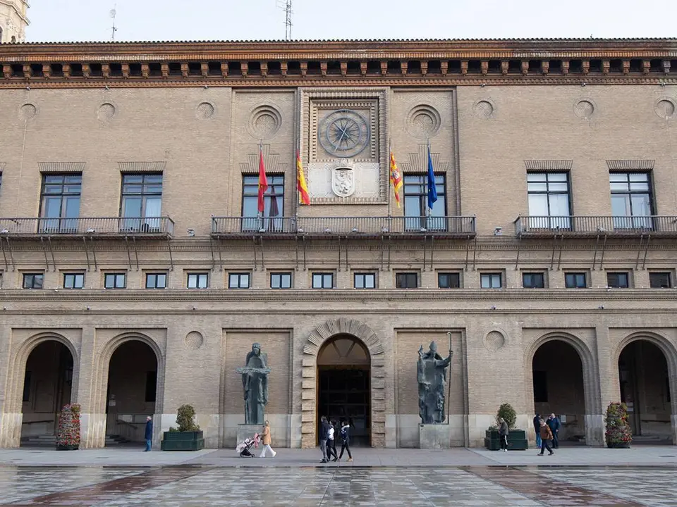 El Ayuntamiento lanzar&aacute; una app y promover&aacute; dos modificaciones normativas | Foto: Laura Trives
