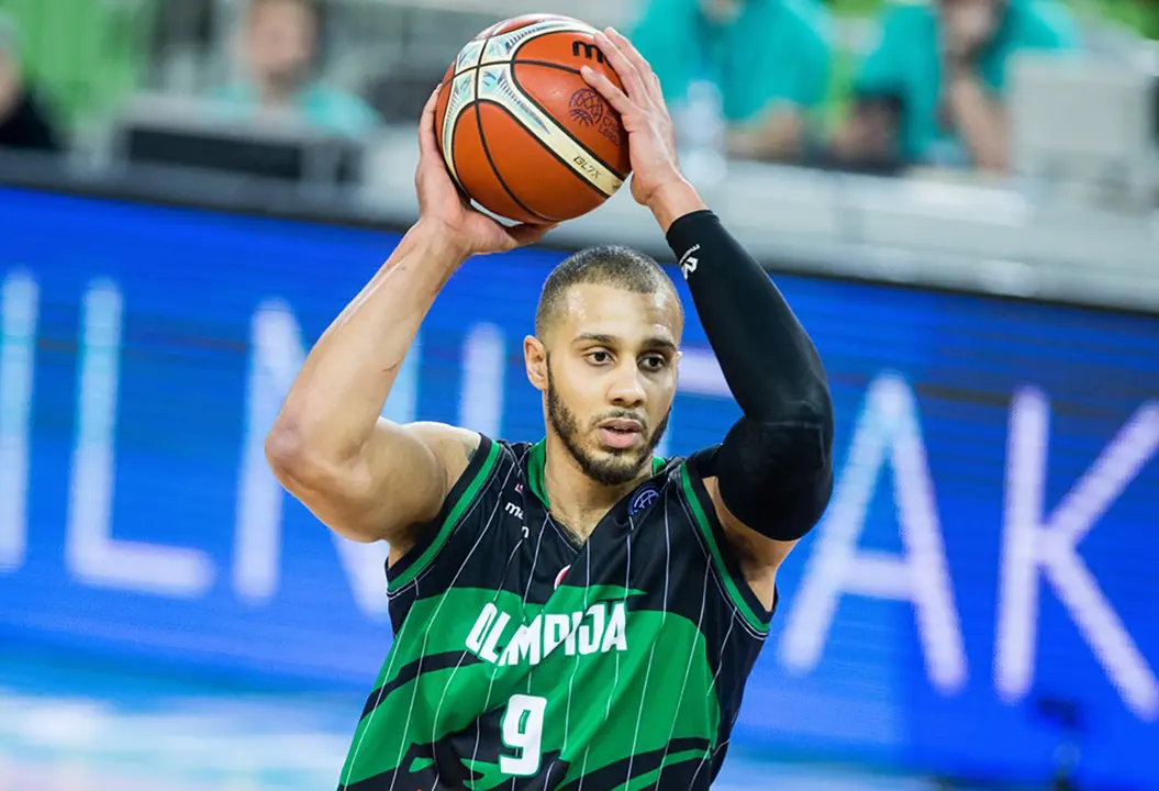 El Casademont Zaragoza ha anunciado en la tarde de este martes que el interior Jordan Morgan no vestir&aacute; la camiseta rojilla en esta pr&oacute;xima temporada. Fotograf&iacute;a: FIBA.