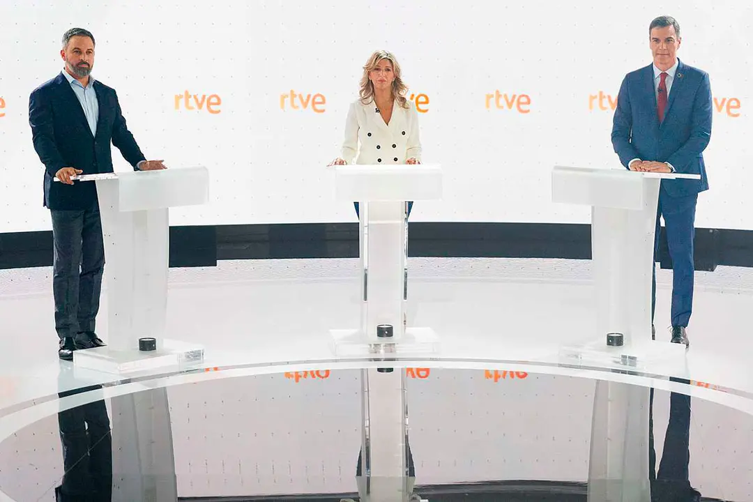 Pedro S&aacute;nchez, Yolanda D&iacute;az y Santiago Abascal en el debate de RTVE