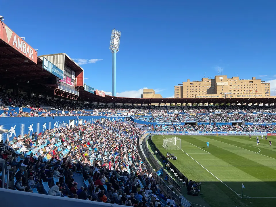 El Real Zaragoza disputa en la noche de este jueves el LI Trofeo Ciudad de Zaragoza-Memorial Carlos Lapetra ante el Millonarios colombiano a partir de las 21.30 horas en La Romareda. Fotograf&iacute;a: Laura Trives.