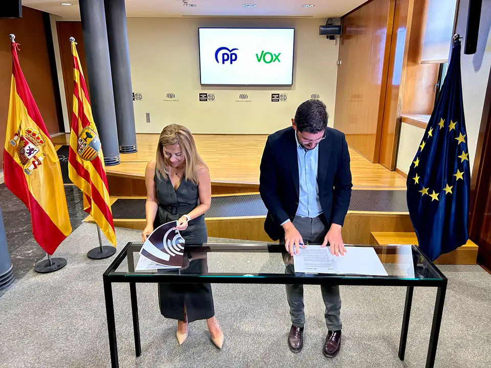 El acuerdo plantea derogar la ley de Memoria Democr&aacute;tica, una larga lista de reducciones fiscales y no hace menciones expresas al travase. Foto: PP Arag&oacute;n