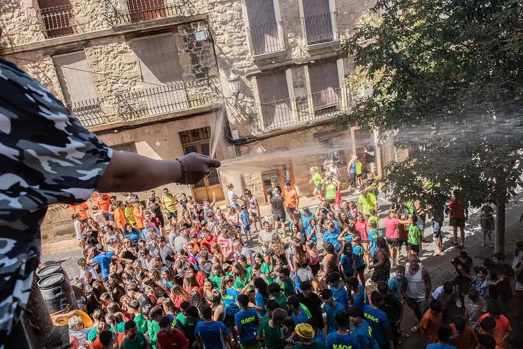 Chupinazo fiestas de Maella (Zaragoza)
