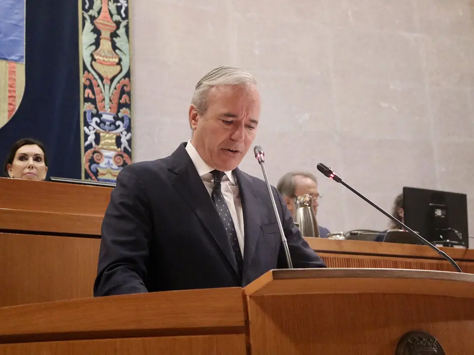 Azc&oacute;n quiere que se instale la empresa Broadcom en Arag&oacute;n