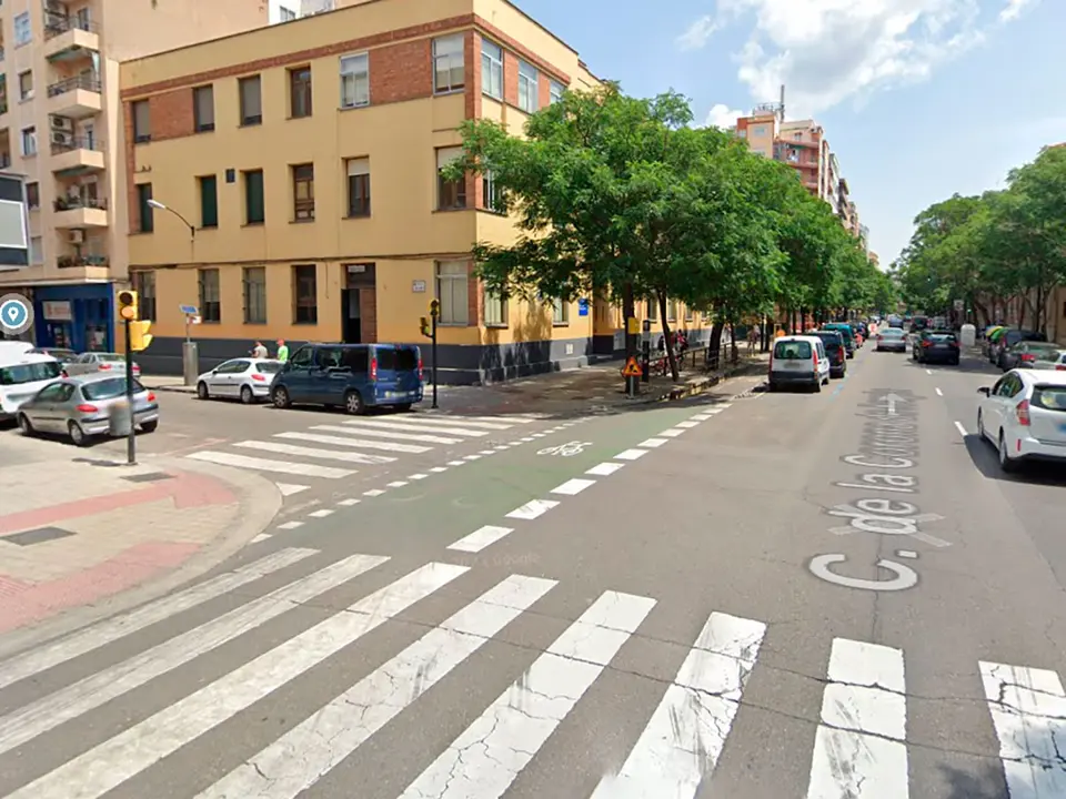 La mujer, herida de gravedad, ha tenido que ser trasladada al hospital