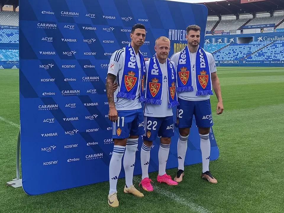 Triple presentaci&oacute;n en La Romareda