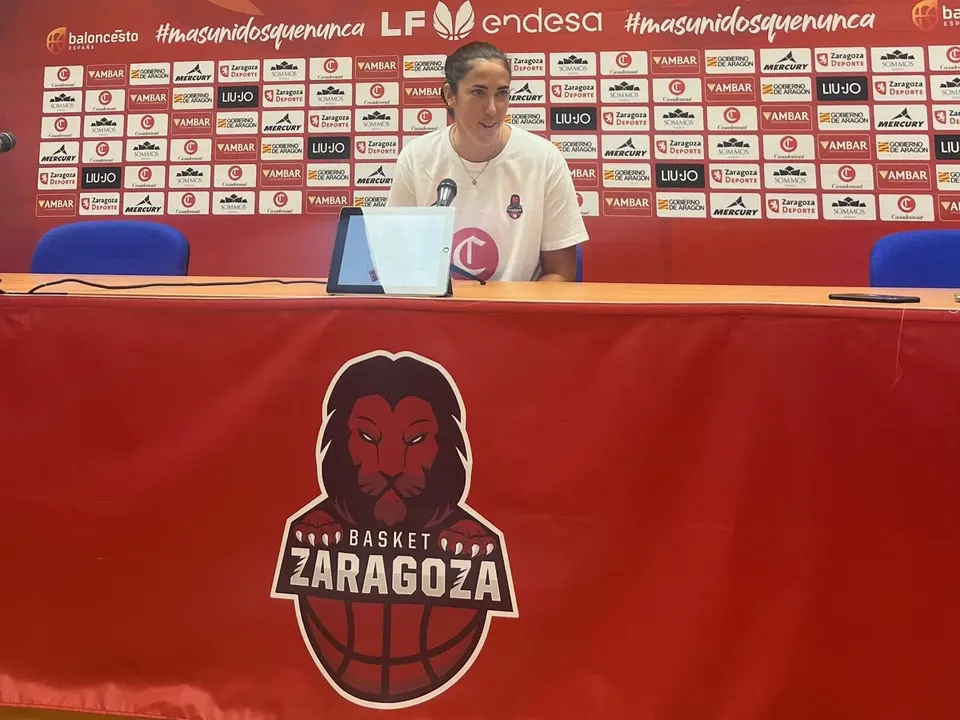 Vega Gimeno ha comparecido ante los medios en la primera sesi&oacute;n de entrenamiento