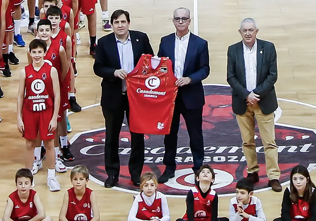 El Grupo Costa y Basket Zaragoza han renovado por cuatro temporadas. Fotograf&iacute;a: Casademont Zaragoza.