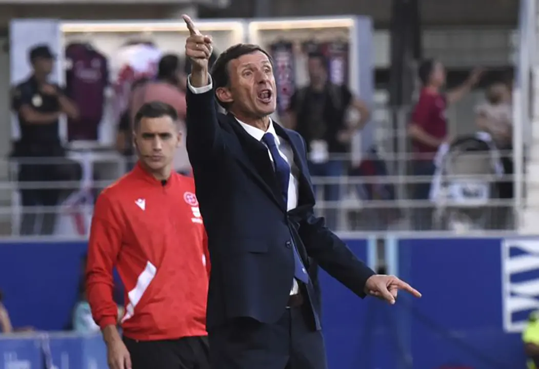 El t&eacute;cnico se mostr&oacute; conforme con la imagen mostrada y la porter&iacute;a a cero lograda. Fotograf&iacute;a: LaLiga Hypermotion.