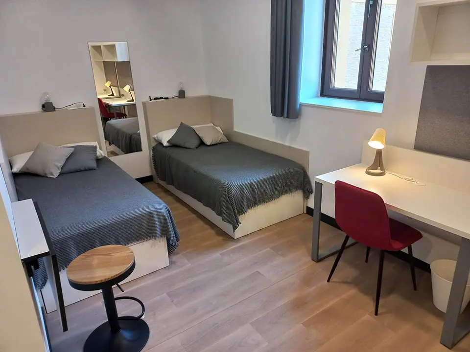 Habitaci&oacute;n residencia Pontoneros Zaragoza