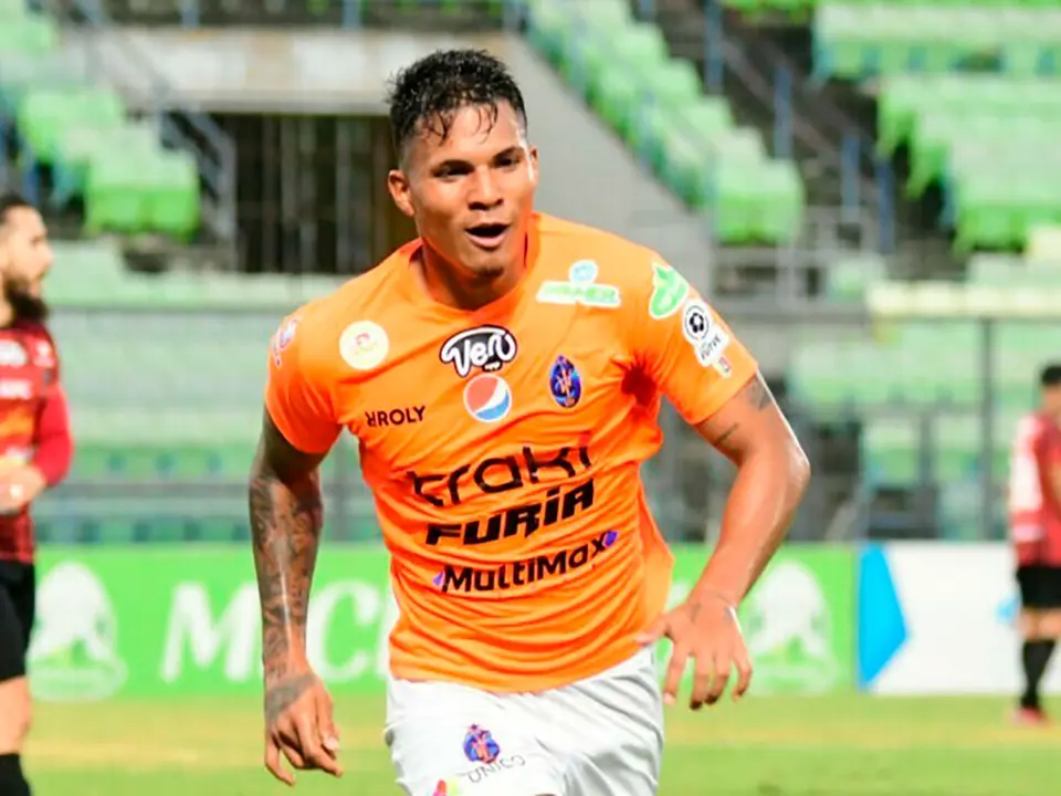 Jovanny Bol&iacute;var, nuevo jugador del Huesca