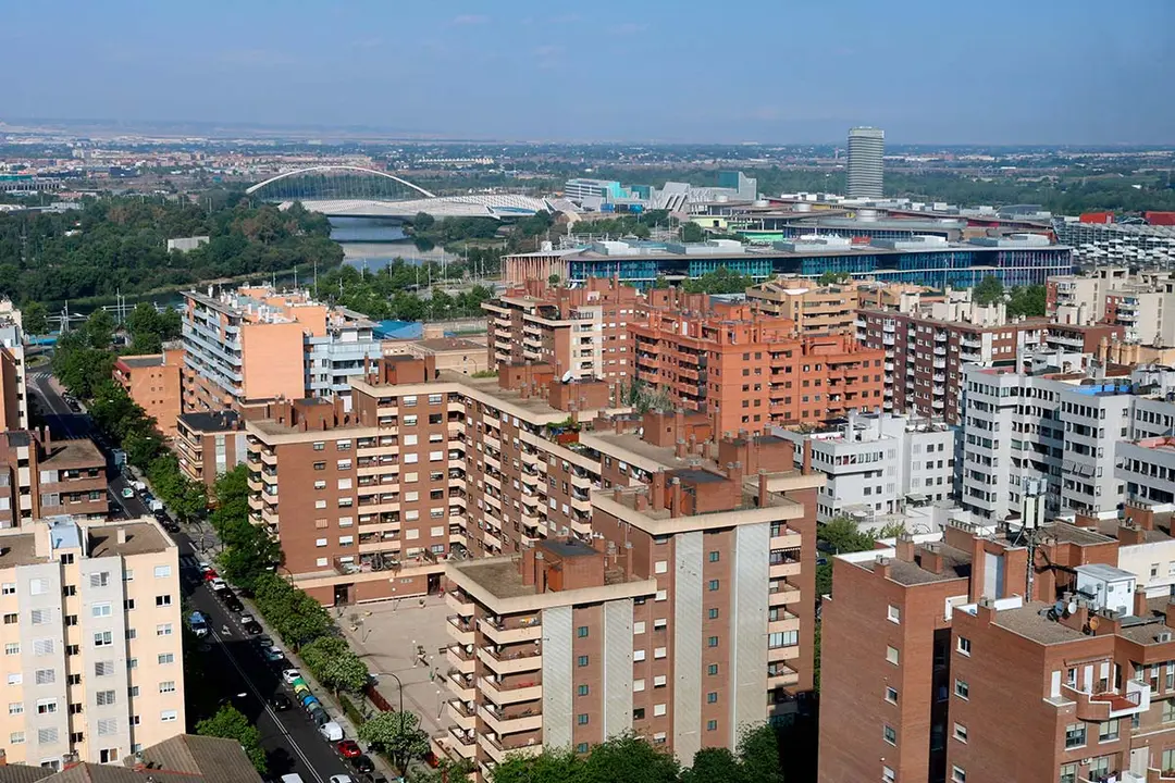 Panor&aacute;mica de viviendas de Zaragoza 