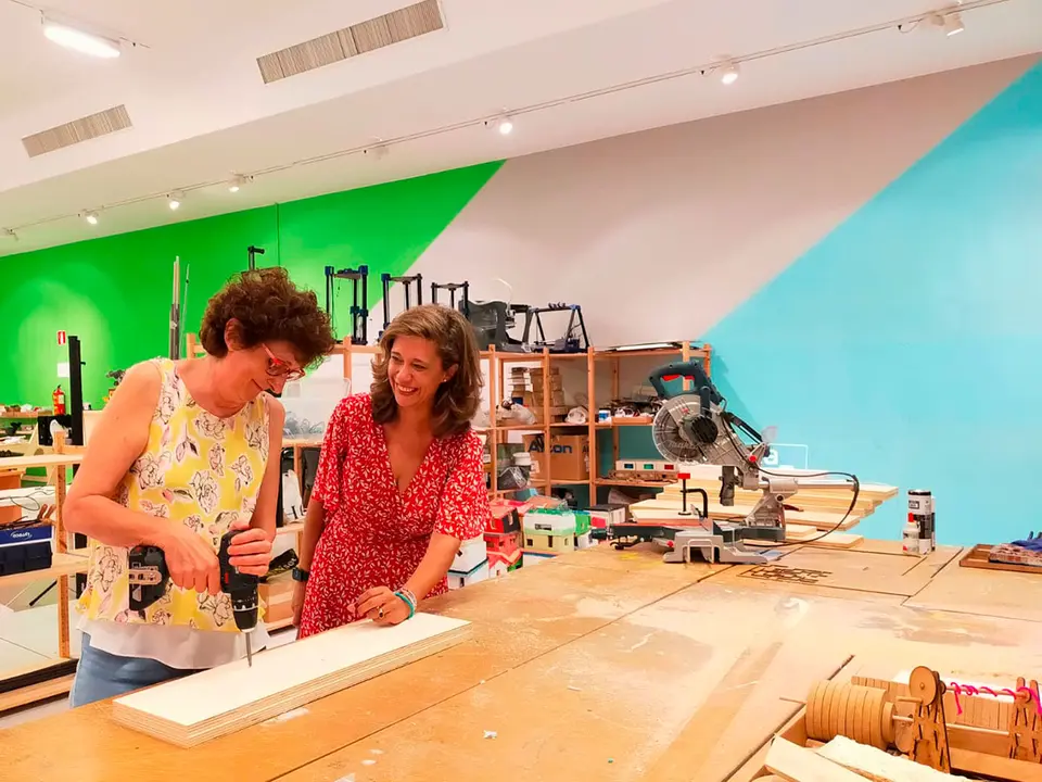 El curso de bricolaje va dirigido a mujeres y busca ense&ntilde;ar a hacer peque&ntilde;as reparaciones en el hogar