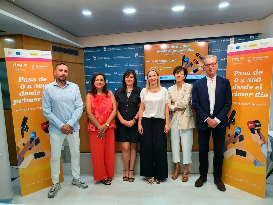 Foto familia M&aacute;ster reporterismo