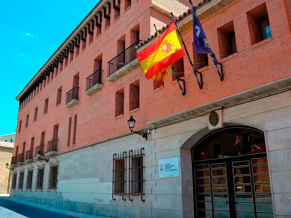 Jorge Azc&oacute;n ha visitado este martes Huesca, donde ha trasladado sus propuestas para la ciudad y las l&iacute;neas maestras que quiere poner en marcha durante la legislatura