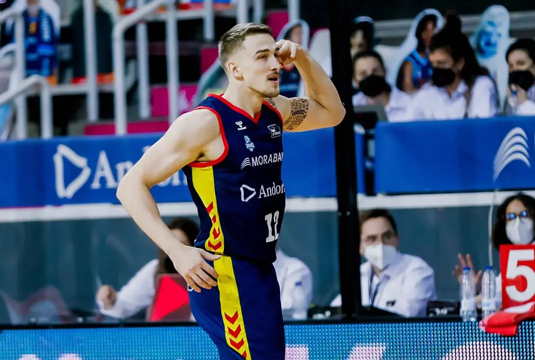 Gielo ha aterrizado en Zaragoza con opci&oacute;n de corte en diciembre ante la posible recuperaci&oacute;n del serbio. Fotograf&iacute;a: ACB.
