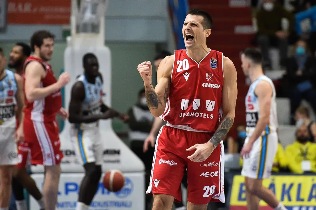 A pesar de sus 37 a&ntilde;os, el jugador llega en plena forma tras disputar 32 minutos de media en los 29 partidos oficiales que jug&oacute; en una temporada de 30 encuentros. Fotograf&iacute;a: Reggio Emilia.