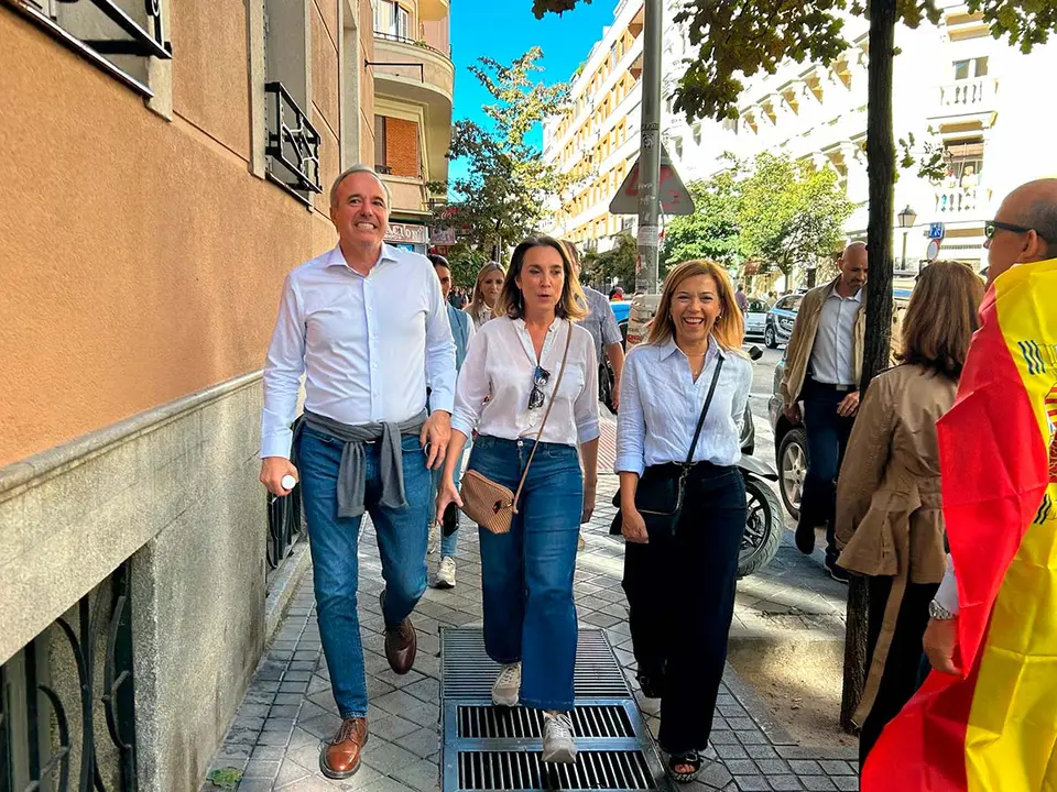 Hasta Madrid se han desplazado consejeros de la DGA, diputados auton&oacute;micos y nacionales, y el propio presidente Azc&oacute;n. Foto: PP Arag&oacute;n