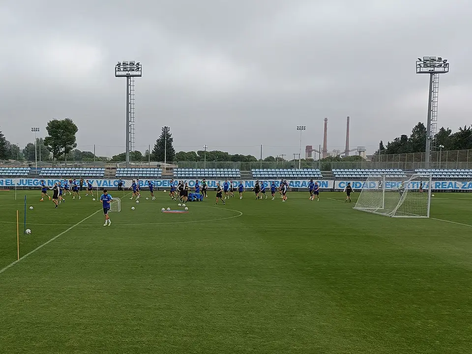 Entrenamiento del Real Zaragoza en la Ciudad Deportiva
