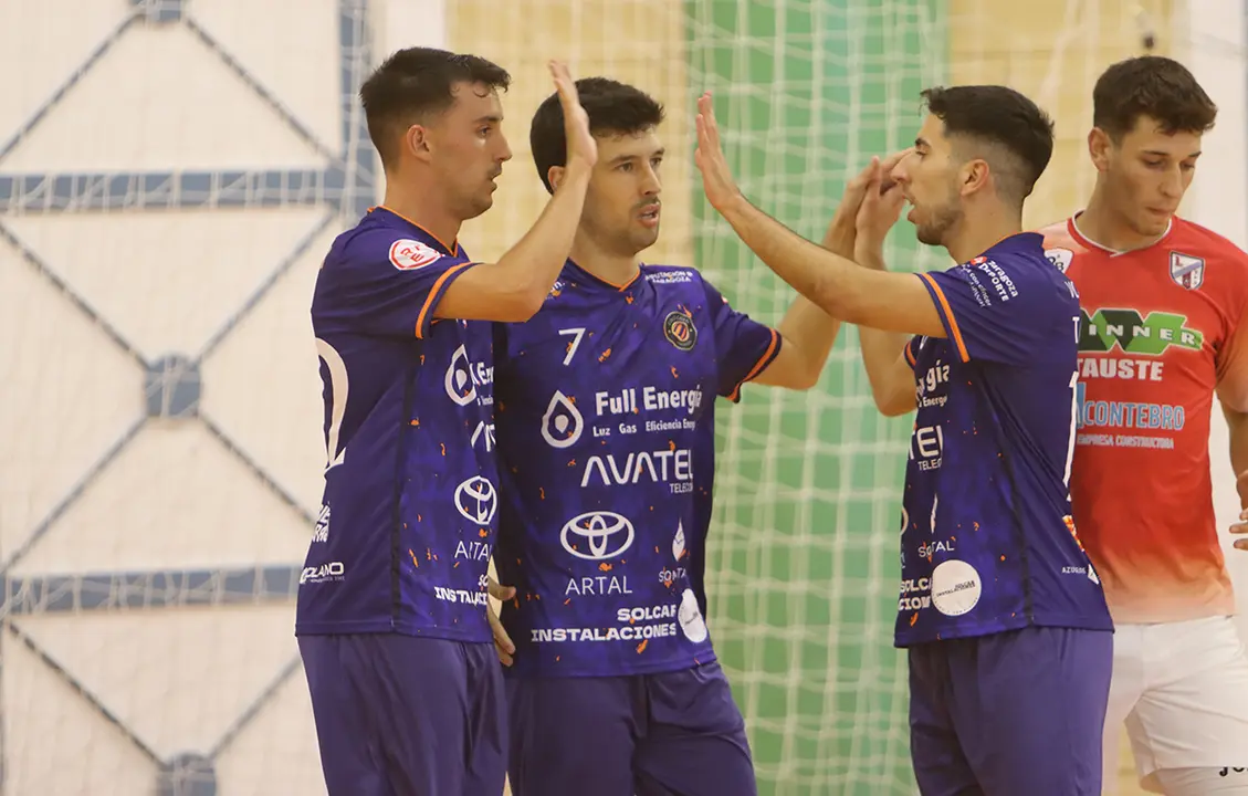 El Full Energ&iacute;a Zaragoza, consigui&oacute; imponerse por 4-6 al Pescados Rub&eacute;n Burela en la jornada inaugural. Fotograf&iacute;a: Andrea Royo.