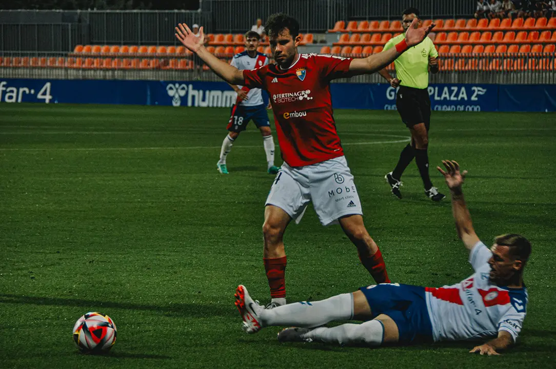 El Teruel empat&oacute; a cero frente al Rayo Majadahonda y el Tarazona a uno ante el Arenteiro. Fotograf&iacute;a: C.D. Teruel.