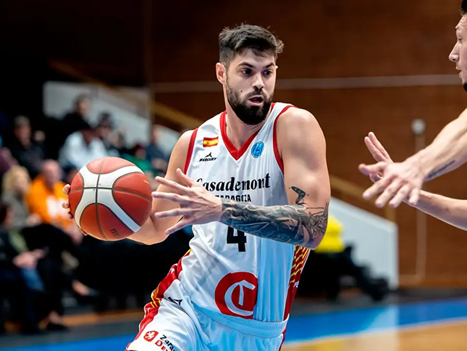 Santi Yusta ante Pardubice