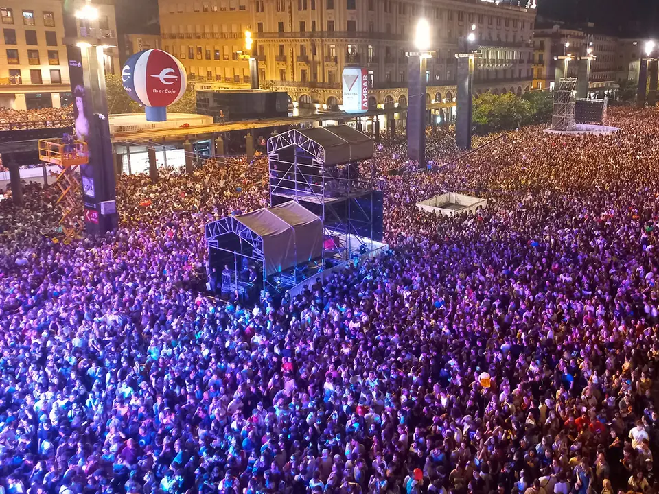 Vista de la plaza del Pilar en el Preg&oacute;n
