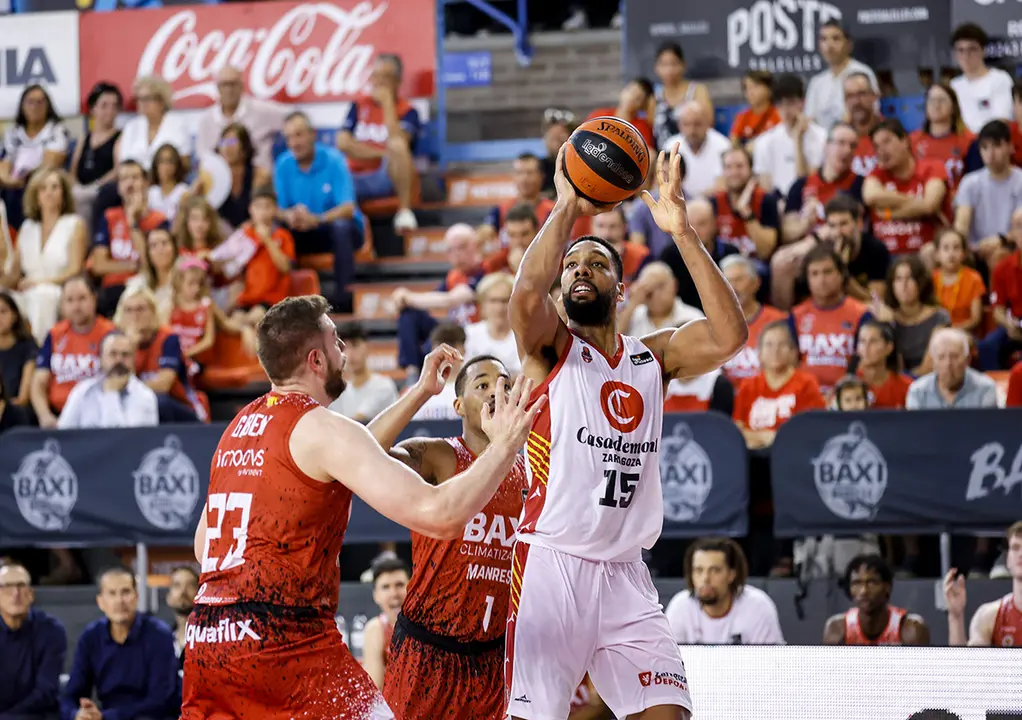 Los de Fisac se miden este mi&eacute;rcoles al Obradoiro y el domingo al Baskonia. Fotograf&iacute;a: Casademont Zaragoza.