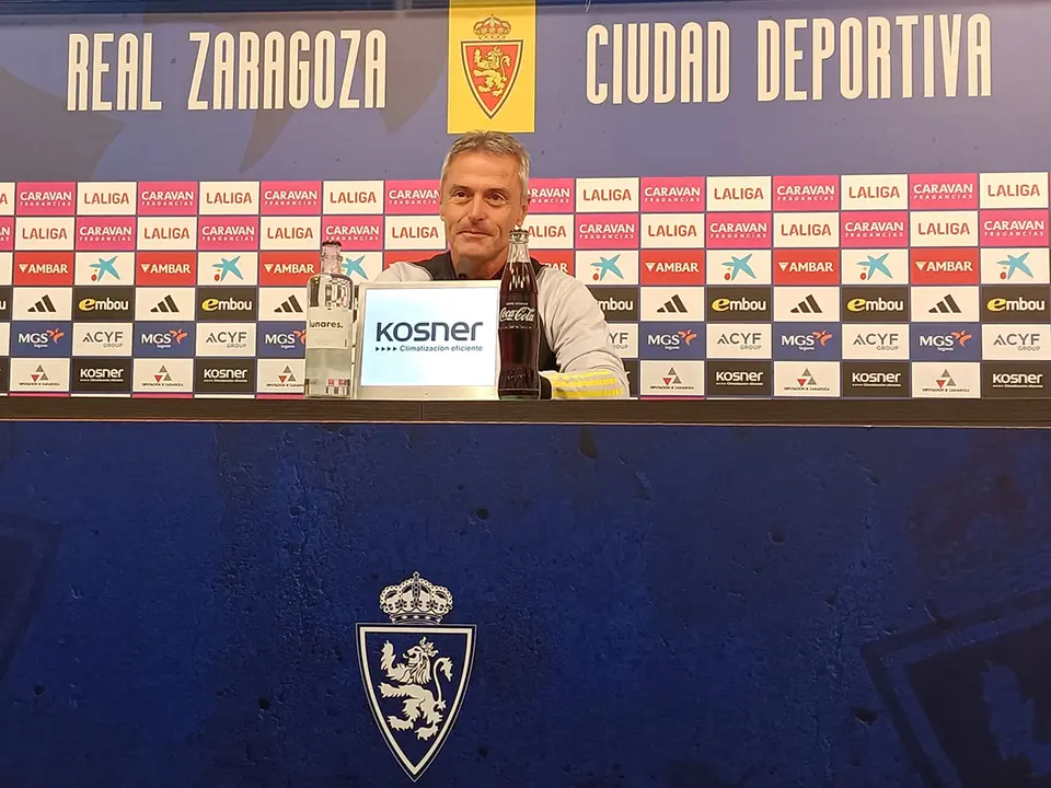 Fran Escrib&aacute; en sala de prensa