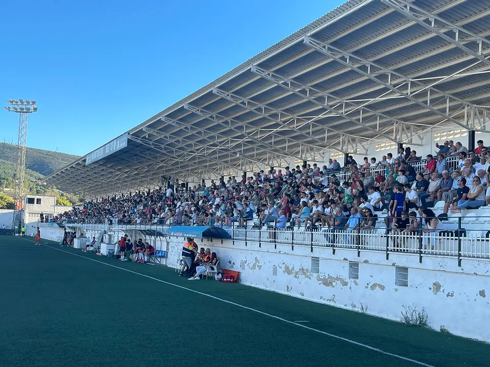 Estadio El Clariano