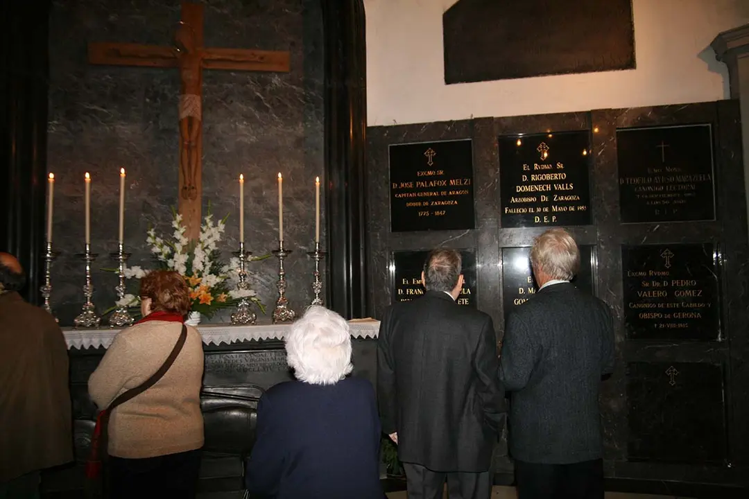 La cripta alberga los restos de personalidades muy destacadas en la historia de Zaragoza