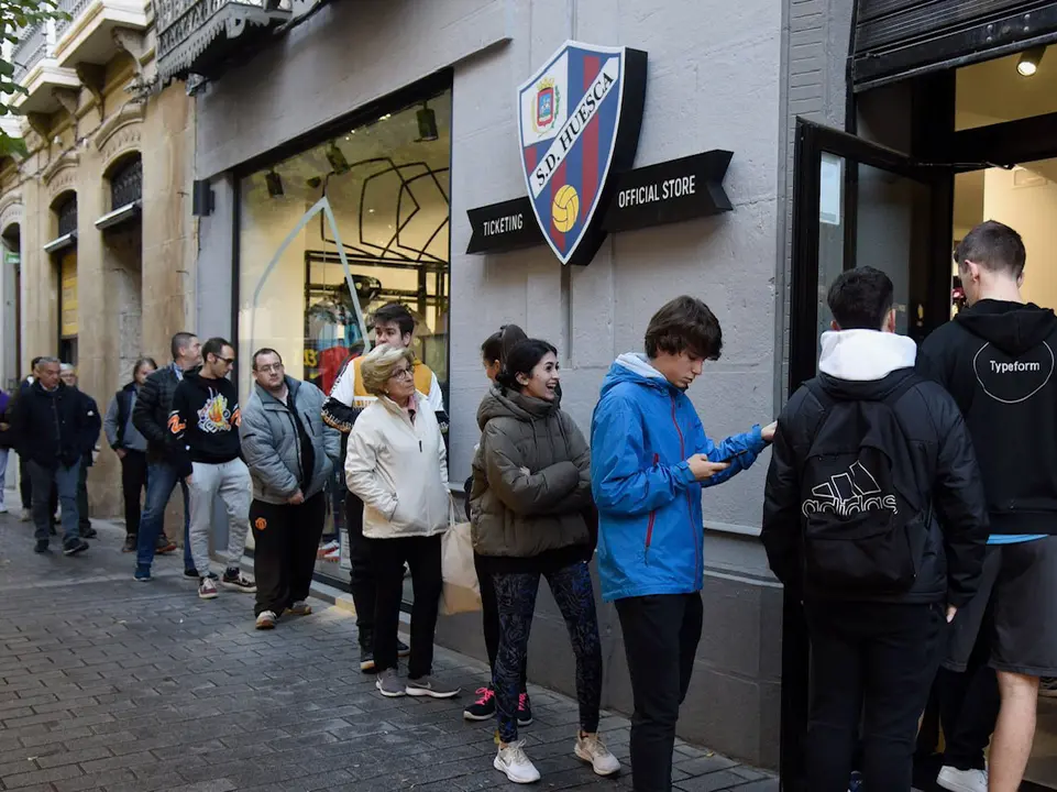 El Huesca ha vendido las 189 localidades por 30 euros que dispon&iacute;an en la zona visitante de La Romareda