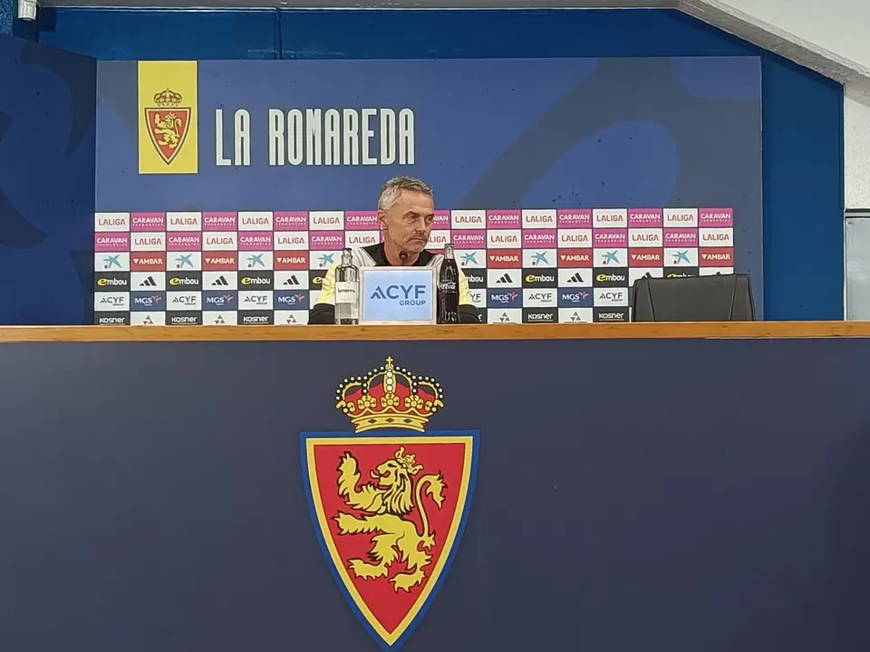 Fran Escrib&aacute; en sala de prensa